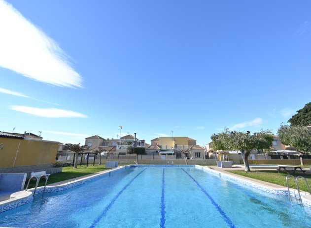 Resale - Bungalow - Torrevieja - Jardín del Mar