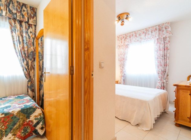 Resale - Terraced house - Torrevieja - Los altos