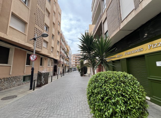 Wiederverkauf - Wohnung - Torrevieja - Center