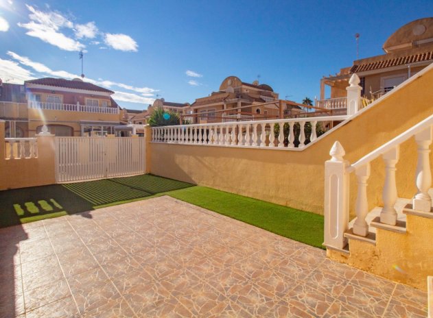 Wiederverkauf - Terraced house - Orihuela Costa - La Zenia