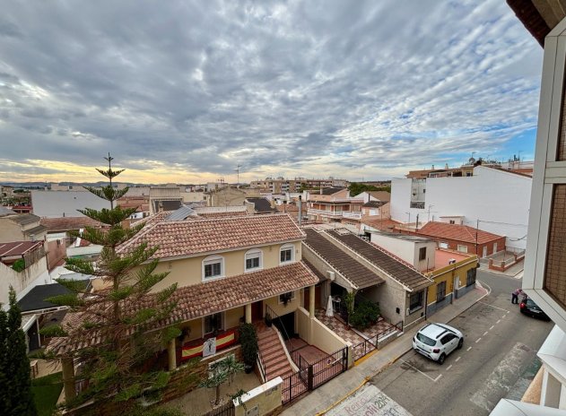 Reventa - Apartamento / piso - Los Montesinos