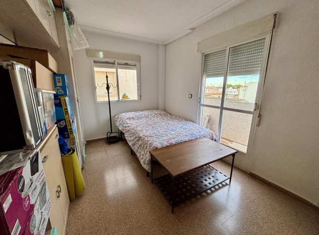 Reventa - Apartamento / piso - Los Montesinos