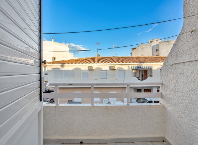 Wiederverkauf - Terraced house - Torrevieja - Acequion