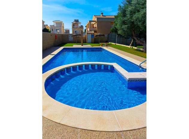 Resale - Terraced house - Torrevieja - Aguas Nuevas