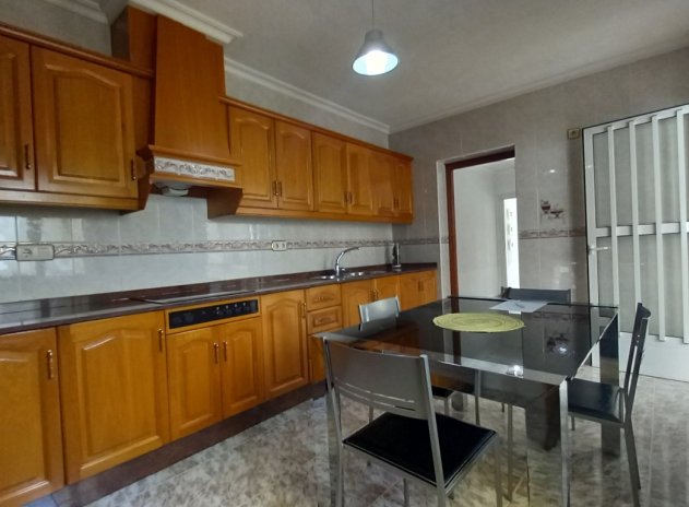 Resale - Town House - Los Montesinos