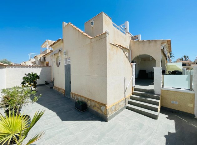 Reventa - Villa - Orihuela Costa - Playa Flamenca