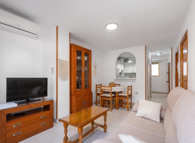 Resale - Apartment / flat - Torrevieja - Playa de los locos