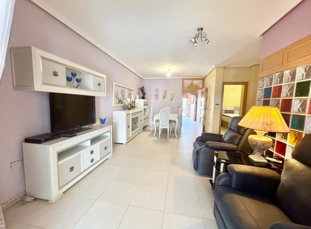 Resale - Villa - Torrevieja - El Chaparral