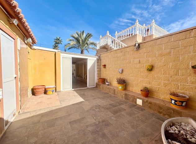 Resale - Villa - Torrevieja - El Chaparral