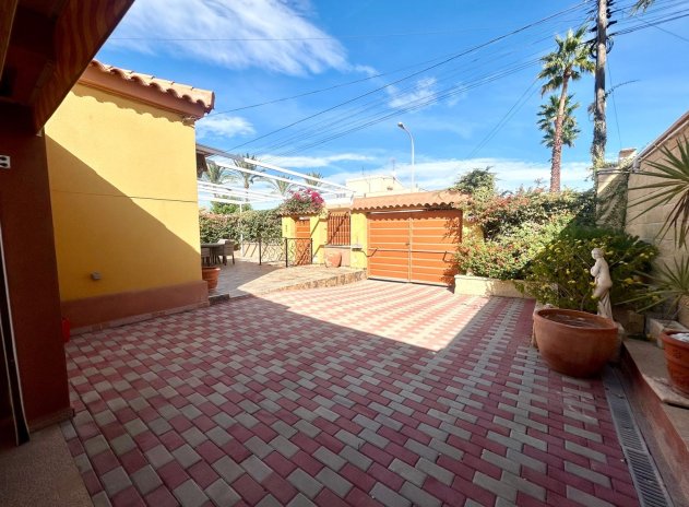 Revente - Villa - Torrevieja - El Chaparral