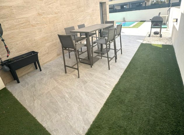 Wiederverkauf - Villa - Los Montesinos