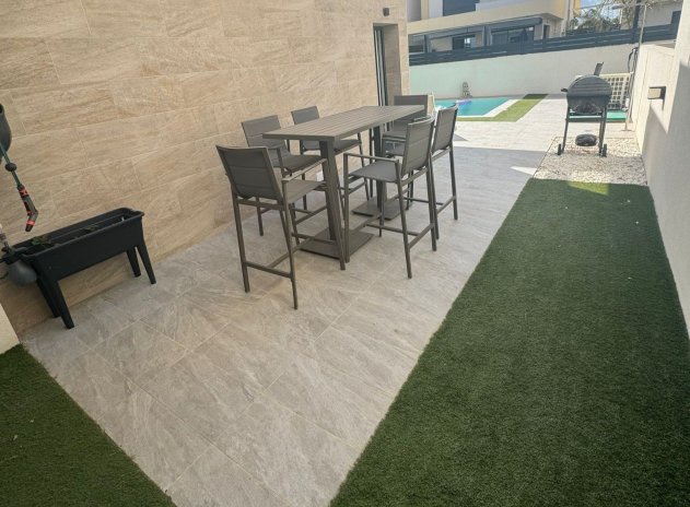 Wiederverkauf - Villa - Los Montesinos