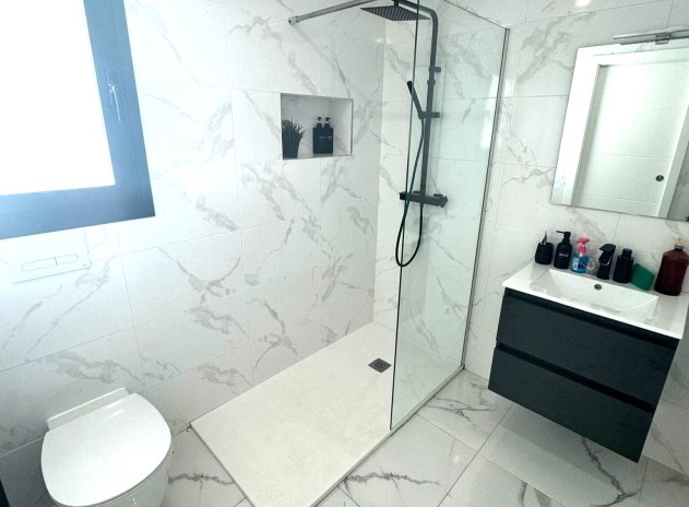 Wiederverkauf - Villa - Los Montesinos