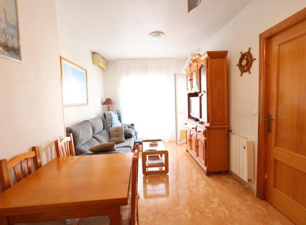 Resale - Apartment / flat - Torrevieja - Acequion