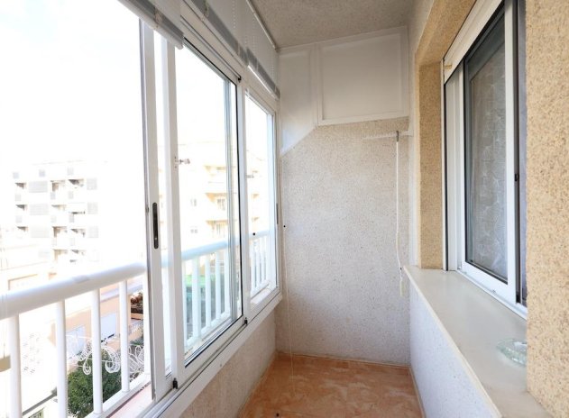 Resale - Apartment / flat - Torrevieja - Acequion