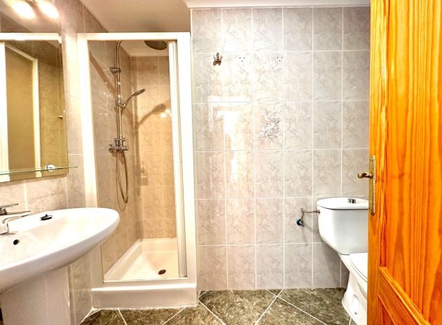 Alquiler a largo plazo - Apartamento / piso - Torrevieja - Habaneras