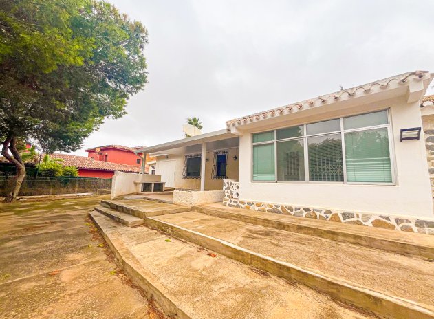 Resale - Villa - Los Balcones