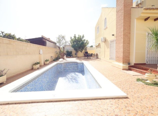 Reventa - Villa - Orihuela Costa - Playa Flamenca