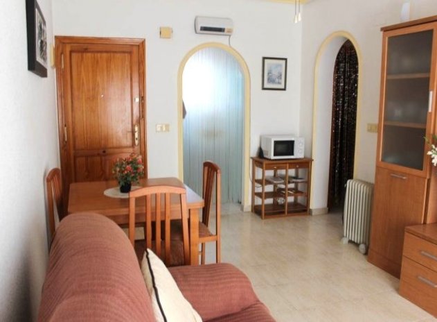 Reventa - Apartamento / piso - Torrevieja - Aguas Nuevas