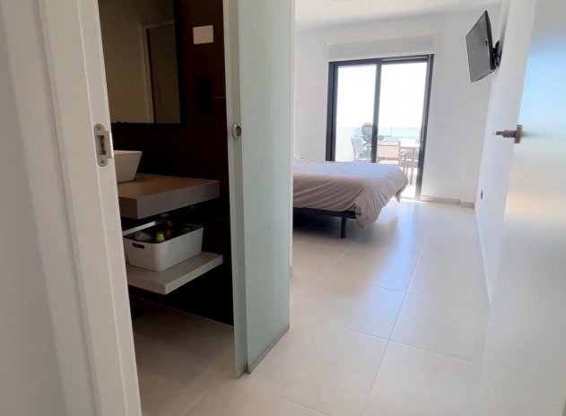 Resale - Apartment / flat - El Raso