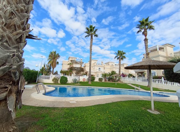 Herverkoop - Villa - Orihuela Costa