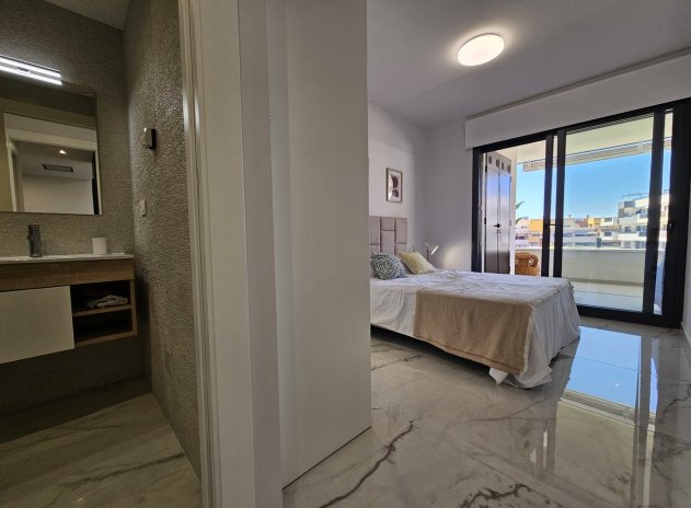 Reventa - Apartamento / piso - Playa Flamenca