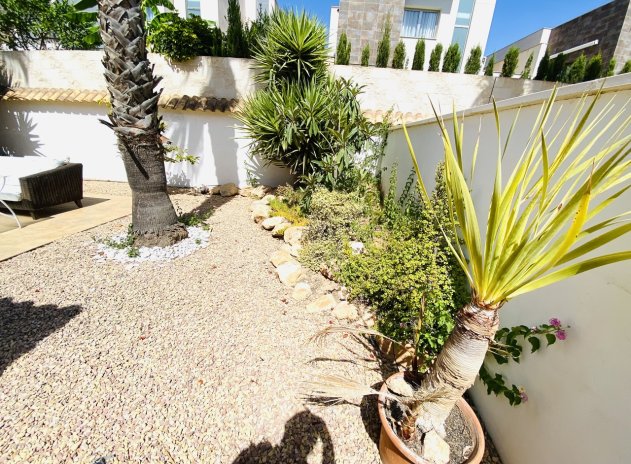 Resale - Villa - La Zenia