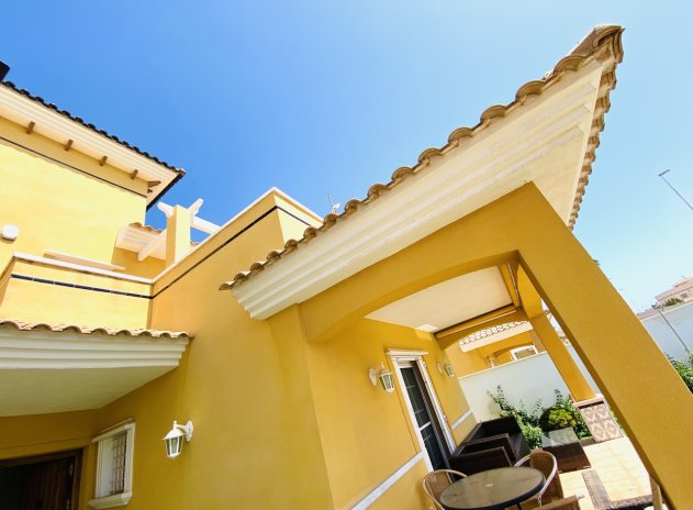 Resale - Villa - La Zenia