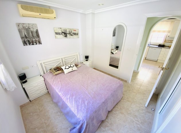 Resale - Villa - La Zenia