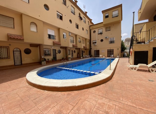 Resale - Bungalow - Torrevieja