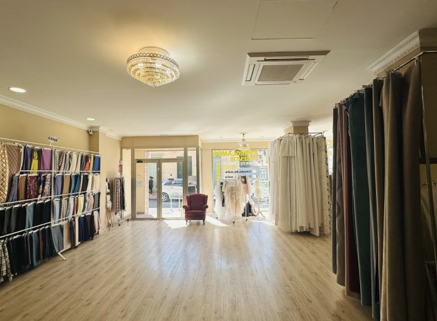 Wiederverkauf - Kommerziell - Torrevieja