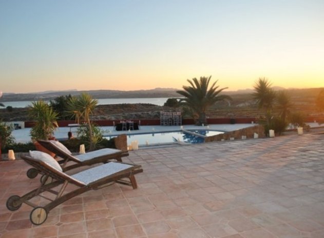 Resale - Villa - Torremendo