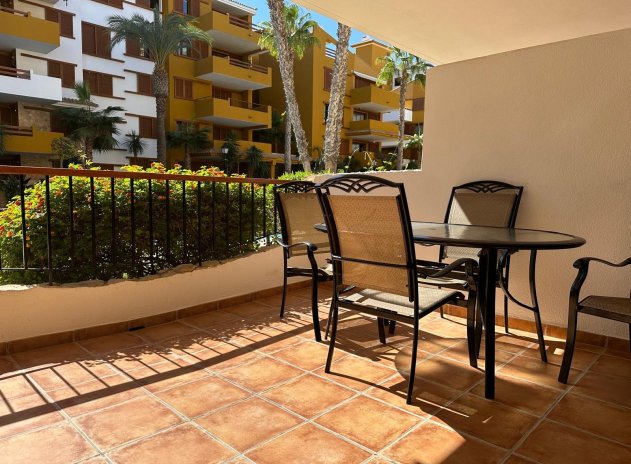 Herverkoop - Appartement / flat - Torrevieja - Punta Prima