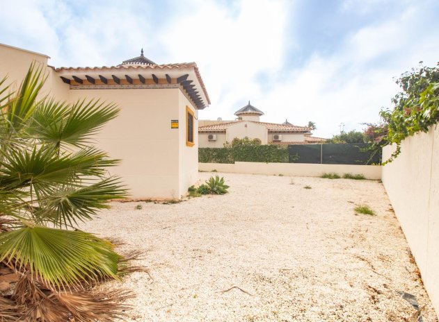 Herverkoop - Villa - Orihuela Costa - Lomas de Cabo Roig