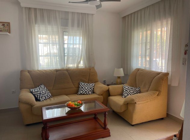 Resale - Apartment / flat - Orihuela - Villamartín