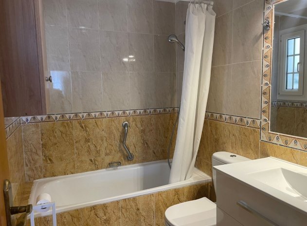 Resale - Apartment / flat - Orihuela - Villamartín