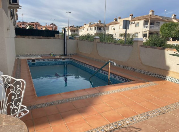 Resale - Apartment / flat - Orihuela - Villamartín