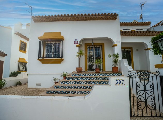 Wiederverkauf - Semi Detached Villa - Orihuela Costa - Villa Martin