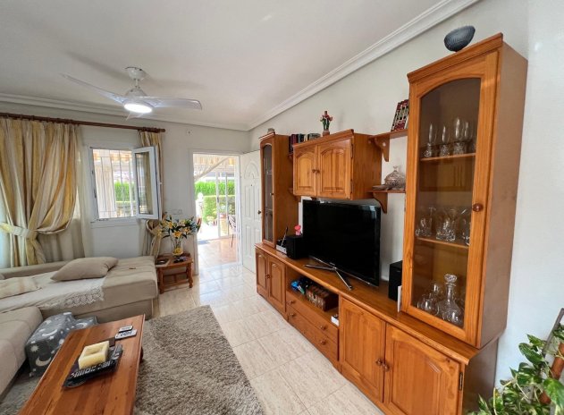 Resale - Bungalow - Orihuela Costa - Punta Prima