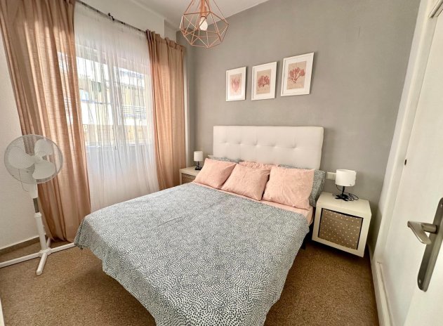 Herverkoop - Appartement / flat - Guardamar del Segura - Pueblo