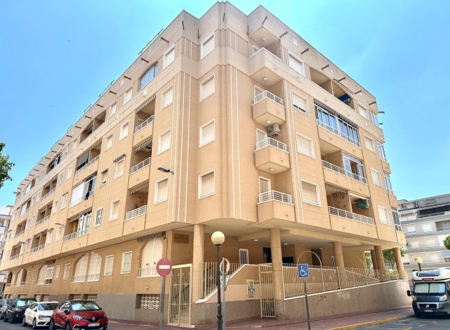 Herverkoop - Appartement / flat - Guardamar del Segura - Pueblo