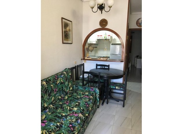 Resale - Apartment / flat - Torrevieja - Los Frutales