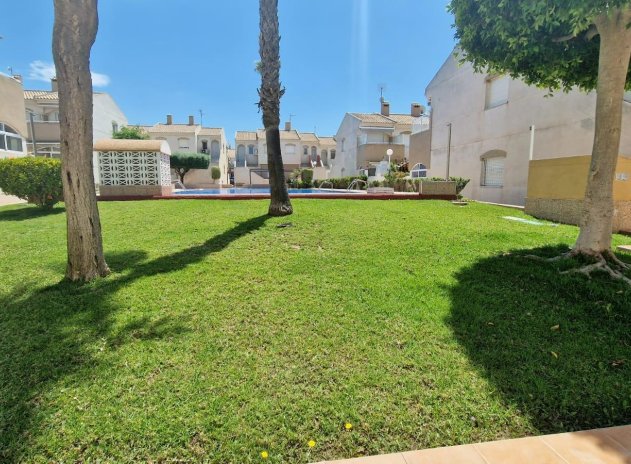 Reventa - Bungalow - Torrevieja - Aguas Nuevas