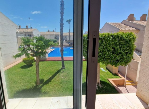 Reventa - Bungalow - Torrevieja - Aguas Nuevas