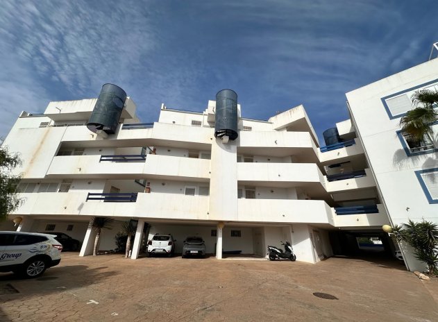 Resale - Apartment / flat - Orihuela Costa - Punta Prima