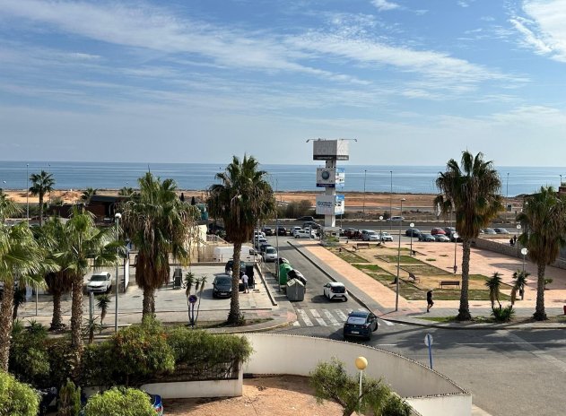 Resale - Apartment / flat - Orihuela Costa - Punta Prima