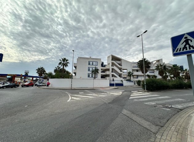 Resale - Apartment / flat - Orihuela Costa - Punta Prima