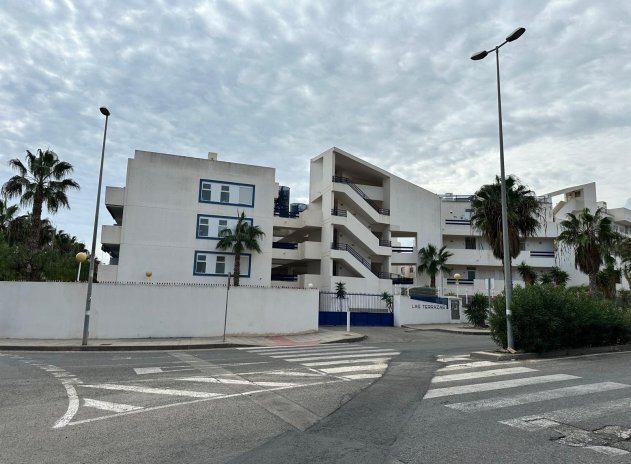 Resale - Apartment / flat - Orihuela Costa - Punta Prima