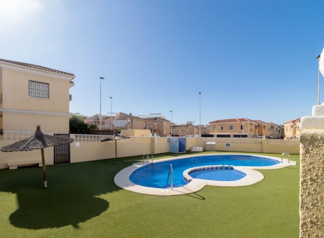 Resale - Bungalow - Torrevieja - Aguas Nuevas