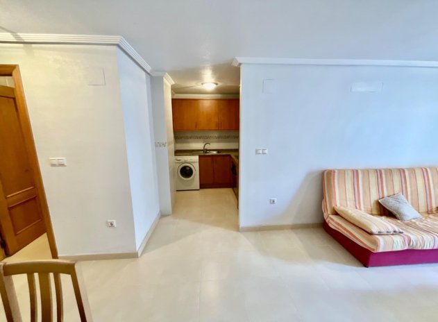 Resale - Apartment / flat - Torrevieja - Center